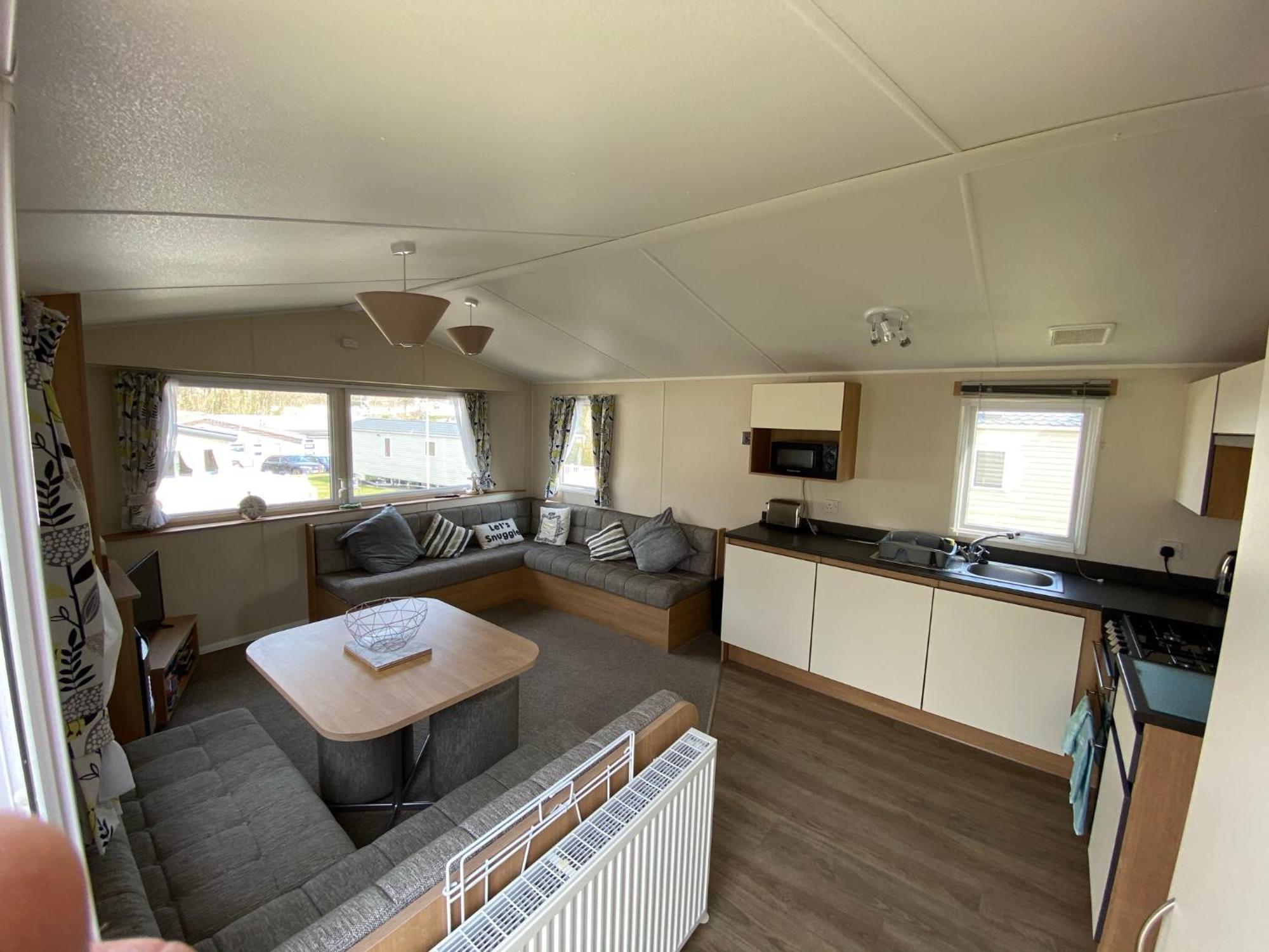 Whitecliff Bay Holiday Park - Most Popular Location Near Pools, Clubs And Beach Bembridge Εξωτερικό φωτογραφία