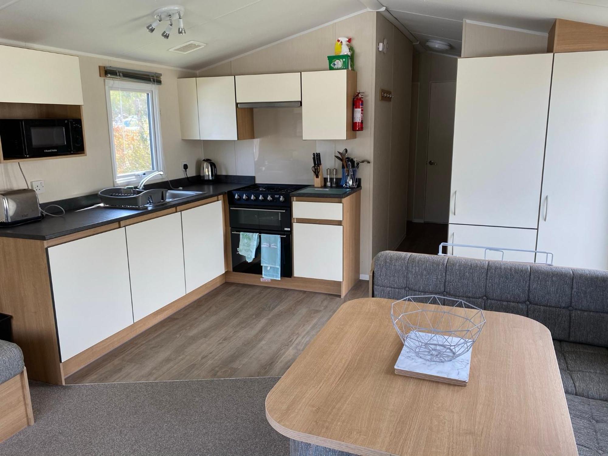 Whitecliff Bay Holiday Park - Most Popular Location Near Pools, Clubs And Beach Bembridge Εξωτερικό φωτογραφία