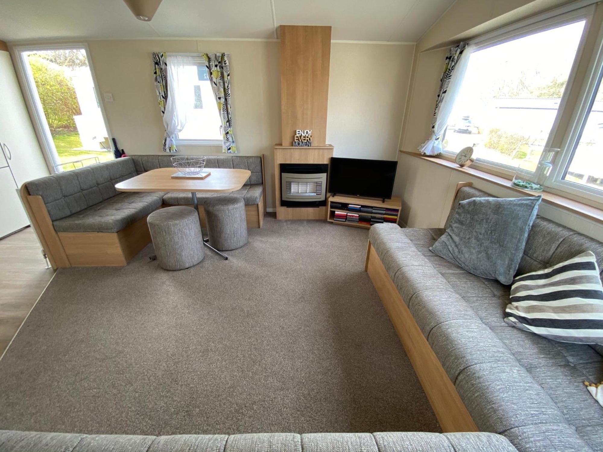 Whitecliff Bay Holiday Park - Most Popular Location Near Pools, Clubs And Beach Bembridge Εξωτερικό φωτογραφία